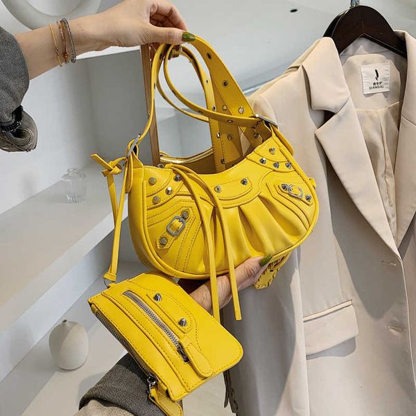 new women's bag armpit fashion one sling shoulder bag messenger mother locomotive
new women's bag armpit fashion one sling shoulder bag messenger mother locomotive
