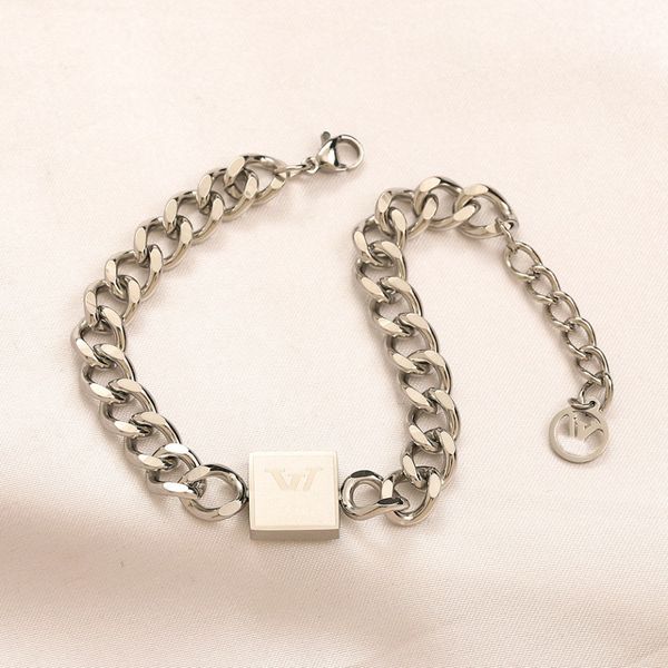 classic bracelets link chain women brand letter bangle 18k gold plated hollow out geometry stainless steel wristband cuff chains designer we, Black
classic bracelets link chain women brand letter bangle 18k gold plated hollow out geometry stainless steel wristband cuff chains designer we, Black