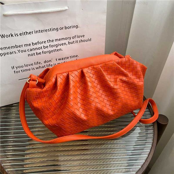 botega venates jodie mini teen intrecciato pouch woven cloud women's solid pleated trend color contrast fashion single shoulder diagona
botega venates jodie mini teen intrecciato pouch woven cloud women's solid pleated trend color contrast fashion single shoulder diagona