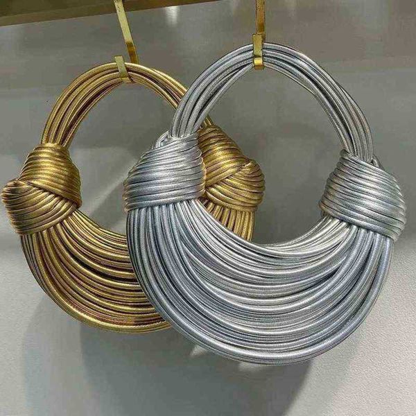 vrouwen echt lederen brood handtassen trends luxe designer merk tassen handwoven noodle zakken touw geknoopt getrokken 220516
vrouwen echt lederen brood handtassen trends luxe designer merk tassen handwoven noodle zakken touw geknoopt getrokken 220516