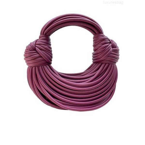 botega venates jodie mini teen intrecciato pouch handcart knotted minority design advanced fashion hand handwoven ramen strip bag for women
botega venates jodie mini teen intrecciato pouch handcart knotted minority design advanced fashion hand handwoven ramen strip bag for women