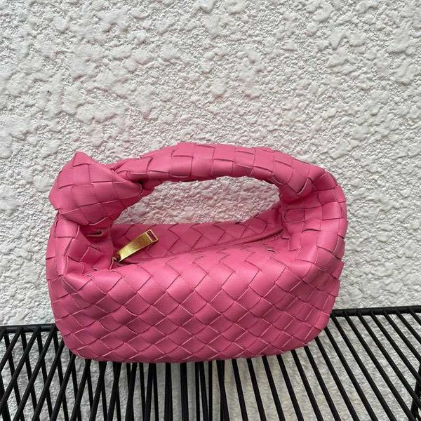 botega venates jodie mini teen intrecciato pouch net red cowhide mini cloud women's hand knotted woven horn bag g4o7
botega venates jodie mini teen intrecciato pouch net red cowhide mini cloud women's hand knotted woven horn bag g4o7