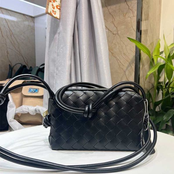 botega venates jodie mini teen intrecciato pouch woven small cowhide mini messenger bag plaid square pillow mobile phone bag dppr
botega venates jodie mini teen intrecciato pouch woven small cowhide mini messenger bag plaid square pillow mobile phone bag dppr