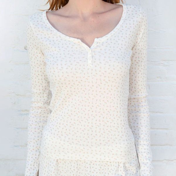 womens tshirt vintage floral print slim tshirt women summer sweet cute button o neck long sleeve retro chic boho cotton t shirt 230323, White
womens tshirt vintage floral print slim tshirt women summer sweet cute button o neck long sleeve retro chic boho cotton t shirt 230323, White