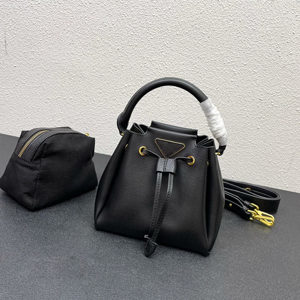 drawstring bags mini bucket bag women's handbag vintage ladies' small crossbody bag shoulder triangle phone purse women's hob
drawstring bags mini bucket bag women's handbag vintage ladies' small crossbody bag shoulder triangle phone purse women's hob