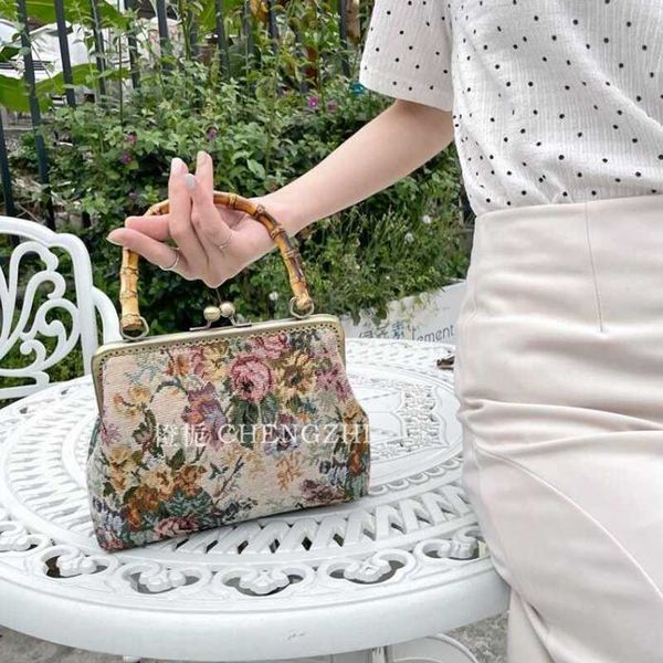 chain vintage bamboo bag women purse and handbag design embroidery flowers shoulder small tote unique crossbody
chain vintage bamboo bag women purse and handbag design embroidery flowers shoulder small tote unique crossbody