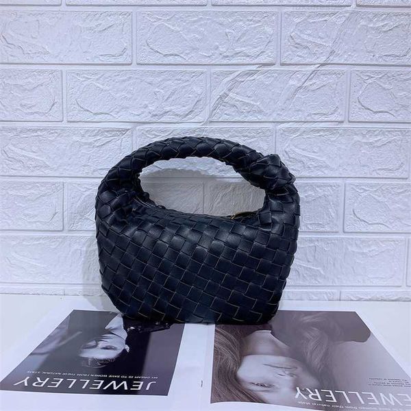 botega venates jodie mini teen intrecciato pouch woven oxhorn knotted fashion handbag vhfr
botega venates jodie mini teen intrecciato pouch woven oxhorn knotted fashion handbag vhfr