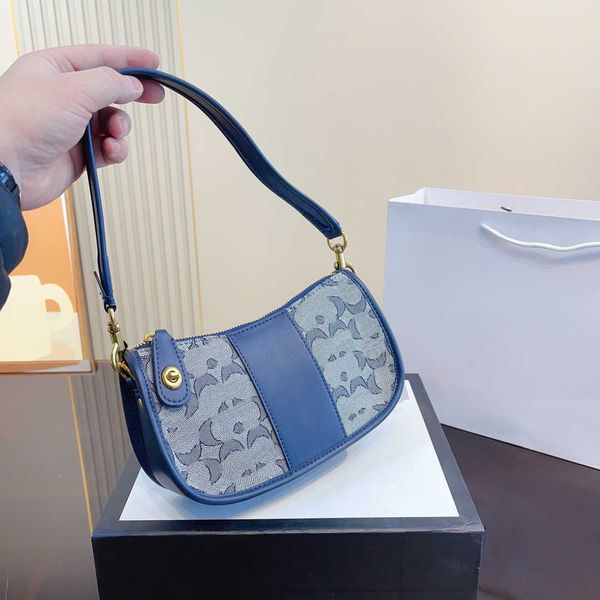 new classic underarm designer bag c-letter women luxurys shoulder bag fashion tote bag wallet crossbody vintage purse handbag 230223
new classic underarm designer bag c-letter women luxurys shoulder bag fashion tote bag wallet crossbody vintage purse handbag 230223