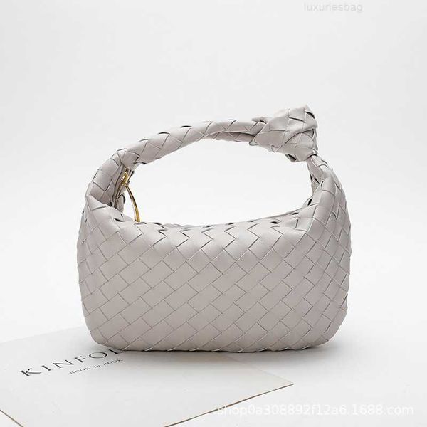 botega venates jodie mini teen intrecciato pouch knotted woven ox horn wrinkled dumpling leather armpit bag tide one shoulder messenger bag
botega venates jodie mini teen intrecciato pouch knotted woven ox horn wrinkled dumpling leather armpit bag tide one shoulder messenger bag