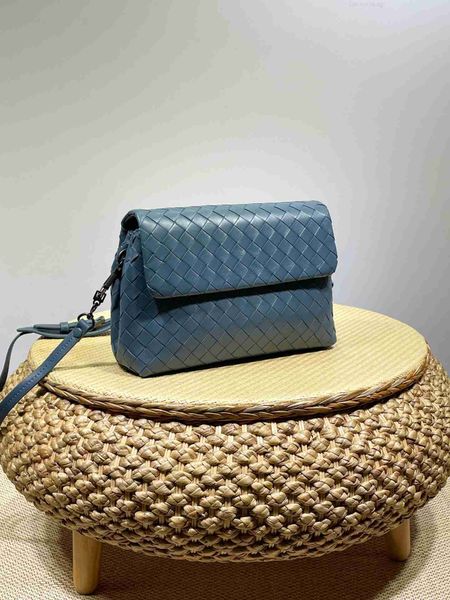 botega venates jodie mini teen intrecciato pouch crowd women's sheepskin leather knitted fashion casual one shoulder crossbody bag yh9g
botega venates jodie mini teen intrecciato pouch crowd women's sheepskin leather knitted fashion casual one shoulder crossbody bag yh9g