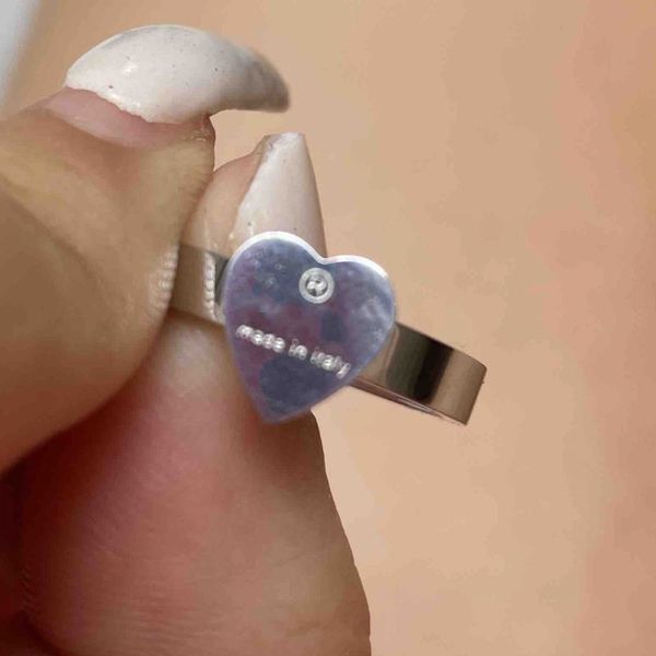 2023 extravagant simple heart love ring gold silver rose colors stainless steel couple rings fashion women designer jewelry lady party gifts
2023 extravagant simple heart love ring gold silver rose colors stainless steel couple rings fashion women designer jewelry lady party gifts