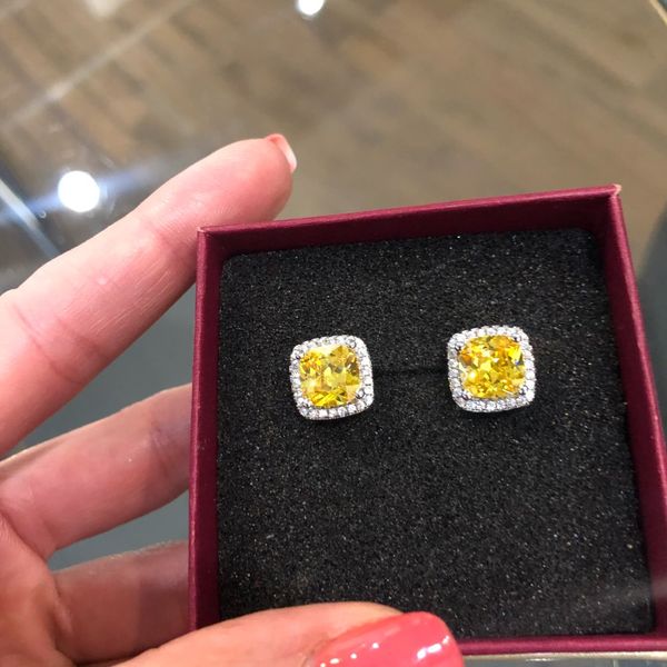 lose money luxury female z gemstone earrings fashion 925 sterling silver earrings vintage double stud earrings for women, Golden;silver
lose money luxury female z gemstone earrings fashion 925 sterling silver earrings vintage double stud earrings for women, Golden;silver