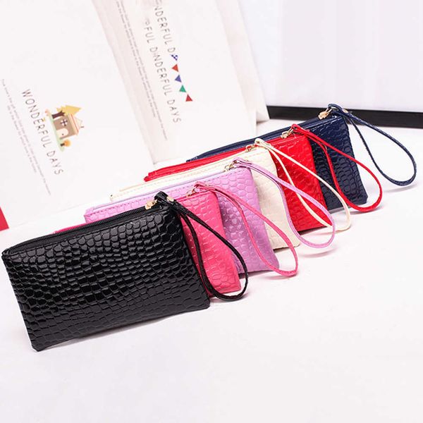 wallets women fashion lady wristlet handbags long money bag zipper coin purse cards id holder clutch woman wallet pu leather y2303, Red;black
wallets women fashion lady wristlet handbags long money bag zipper coin purse cards id holder clutch woman wallet pu leather y2303, Red;black