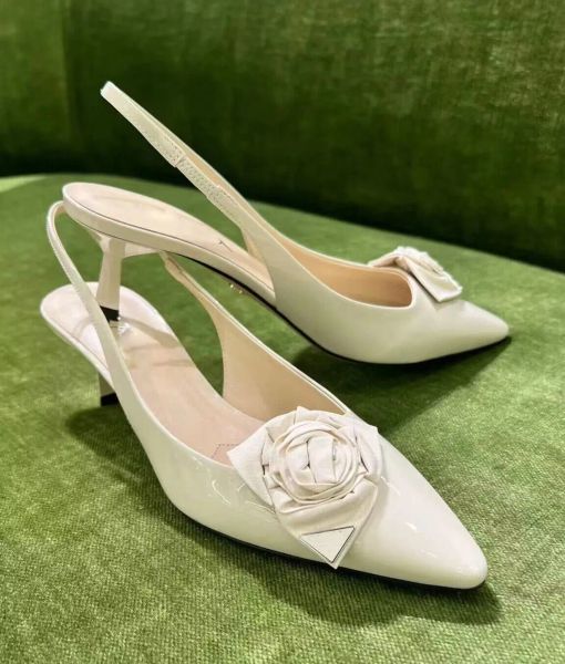summer brand flower sandals shoes pointed toe mid sculpted heel black nude black slingback wedding,party,dress,evening luxury designers walk
summer brand flower sandals shoes pointed toe mid sculpted heel black nude black slingback wedding,party,dress,evening luxury designers walk