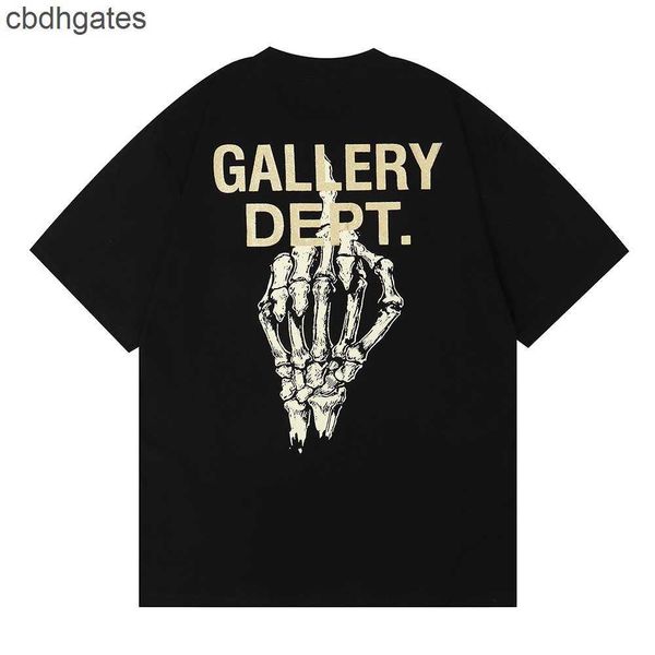 men's streetwear t shirts galleryss 2023 mens dept summer gilded letter design hand bone t-shirt, White;black
men's streetwear t shirts galleryss 2023 mens dept summer gilded letter design hand bone t-shirt, White;black