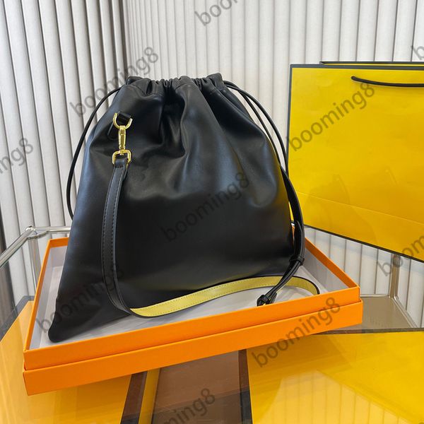 a genuine leather woman designer bag handbag women original box purse clutch shoulder bags messenger cross body serial number metal-logo
a genuine leather woman designer bag handbag women original box purse clutch shoulder bags messenger cross body serial number metal-logo