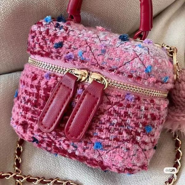 waist bags premium sense niche design small fragrance style diamond chain bag women's fashion tweed shoulder crossbody 230323
waist bags premium sense niche design small fragrance style diamond chain bag women's fashion tweed shoulder crossbody 230323