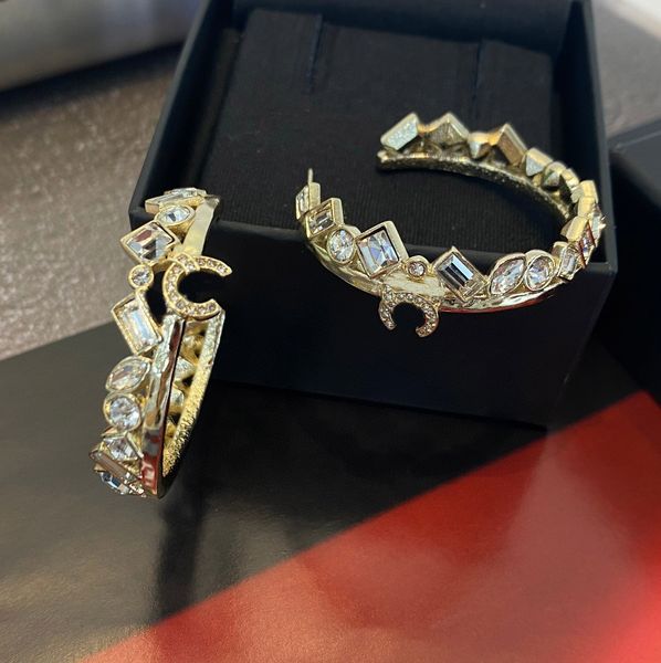 2023 luxury quality charm half round shape with sparkly daimond in 18k gold plated have box stamp ps7660a, Golden
2023 luxury quality charm half round shape with sparkly daimond in 18k gold plated have box stamp ps7660a, Golden