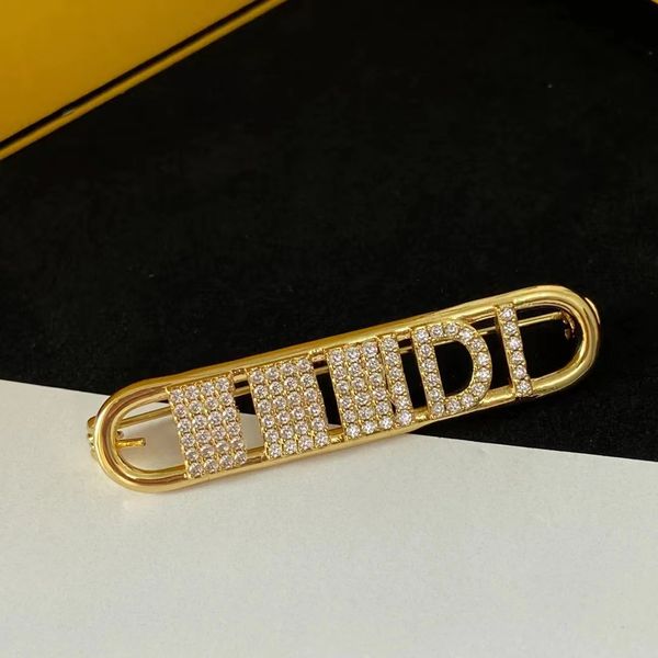 gold jewelry ladies fashion designer brooch for women luxury dress accessory womens breastpin leency brosche as hairpin gift 22112804cz, Gray
gold jewelry ladies fashion designer brooch for women luxury dress accessory womens breastpin leency brosche as hairpin gift 22112804cz, Gray
