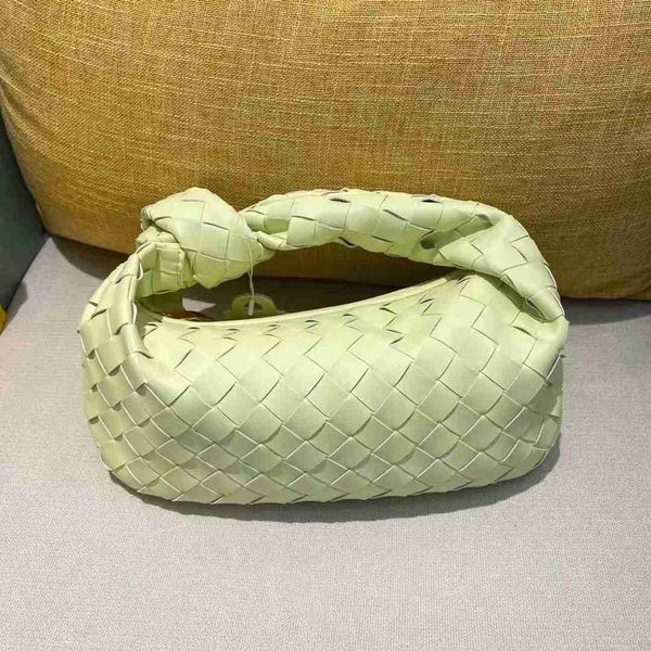 botega venates jodie mini teen intrecciato pouch woven knotted net red ashigo same mini ox horn single shoulder armpit portable cloud bag ju
botega venates jodie mini teen intrecciato pouch woven knotted net red ashigo same mini ox horn single shoulder armpit portable cloud bag ju