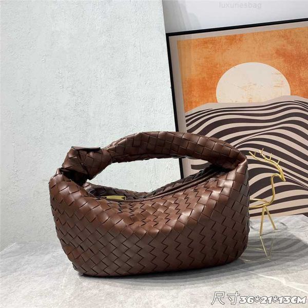 botega venates jodie mini teen intrecciato pouch large woven knotted tote underarm horn cloud dumpling handcarried shoulder bag dmx6
botega venates jodie mini teen intrecciato pouch large woven knotted tote underarm horn cloud dumpling handcarried shoulder bag dmx6