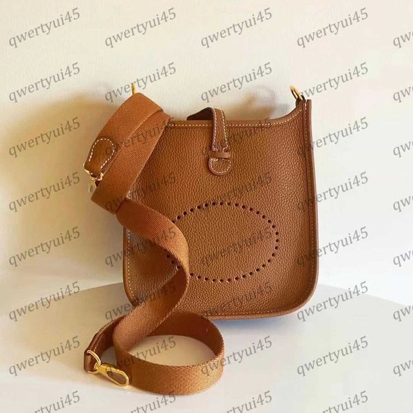 qwertyui879 totes famous evelyn bag designer openwork lettering with scarf women's shoulder clutch genuine leather mens fashion luxurys
qwertyui879 totes famous evelyn bag designer openwork lettering with scarf women's shoulder clutch genuine leather mens fashion luxurys