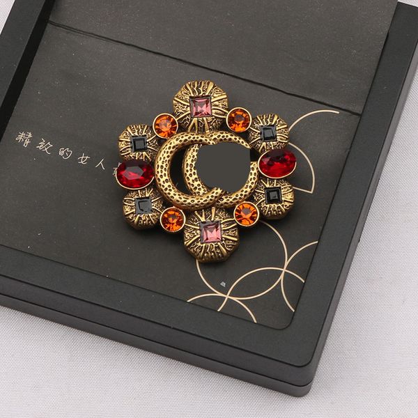 20style fashion brand letter designer brooch high-quality letters pin women crystal rhinestone pins wedding party metal jewerlry 23ss new st, Gray
20style fashion brand letter designer brooch high-quality letters pin women crystal rhinestone pins wedding party metal jewerlry 23ss new st, Gray