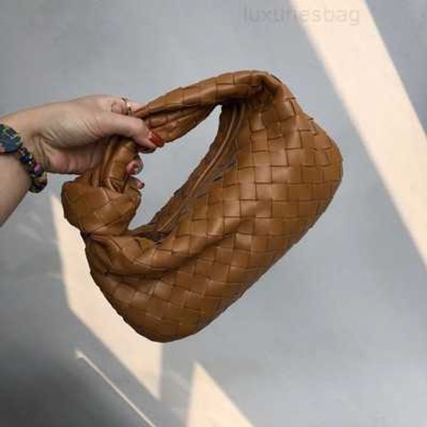 botega venates jodie mini teen intrecciato pouch woven cloud one shoulder underarm horn knotted hand carrying women's bag agyk
botega venates jodie mini teen intrecciato pouch woven cloud one shoulder underarm horn knotted hand carrying women's bag agyk