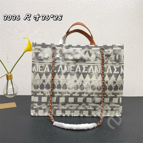luxurys designer woman tote bag large capacity shopping bag cloth printing handbag chain crossbody bag stylish beach bag summer vacation tra
luxurys designer woman tote bag large capacity shopping bag cloth printing handbag chain crossbody bag stylish beach bag summer vacation tra