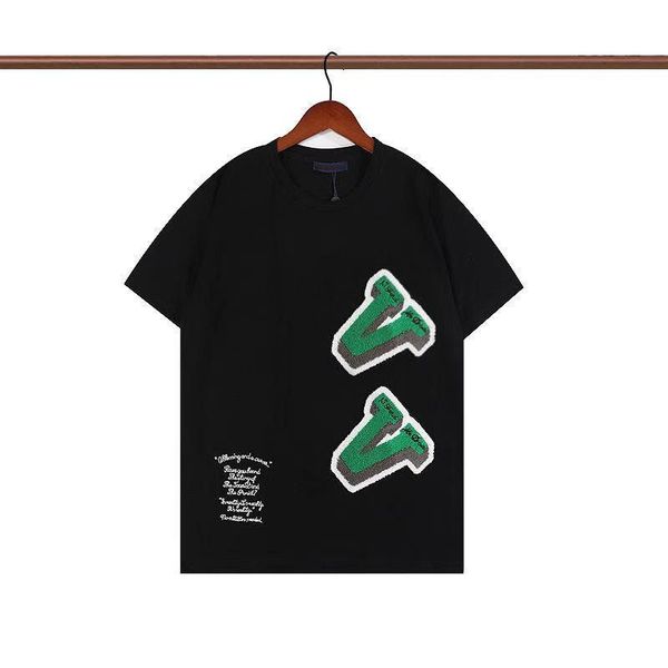2023 men's t-shirts designer tees short sleeves luxury clothes summer leisure undershirt breathable printed coats high-quality clothing, White;black
2023 men's t-shirts designer tees short sleeves luxury clothes summer leisure undershirt breathable printed coats high-quality clothing, White;black