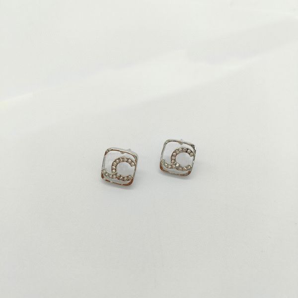 2023 luxury quality charm square shape stud earring in silver plated have box stamp diamond ps7666a, Golden
2023 luxury quality charm square shape stud earring in silver plated have box stamp diamond ps7666a, Golden