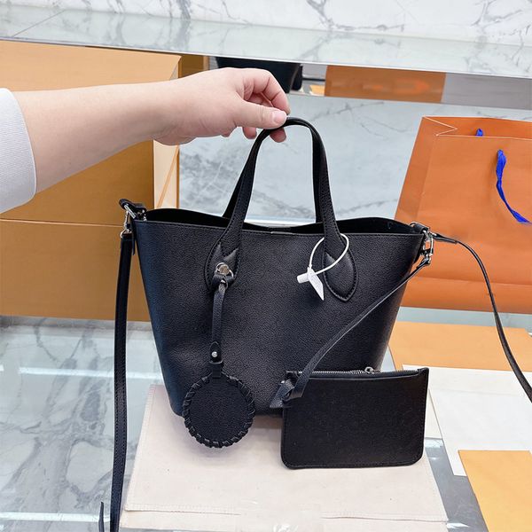 2023 plain designer bag luxury tote bag letter shopping totes bags ladies classic crossbody handbags fashion artwork sac
2023 plain designer bag luxury tote bag letter shopping totes bags ladies classic crossbody handbags fashion artwork sac