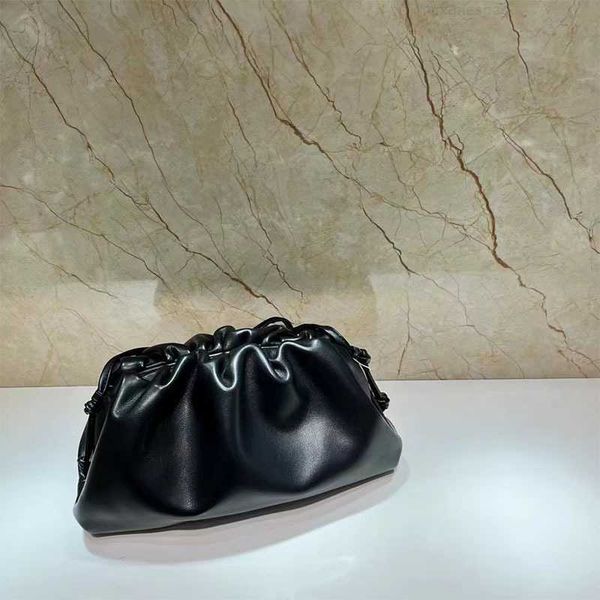 botega venates jodie mini teen intrecciato pouch leather women's single shoulder messenger dumpling hand cowhide cloud fold underarm ba
botega venates jodie mini teen intrecciato pouch leather women's single shoulder messenger dumpling hand cowhide cloud fold underarm ba