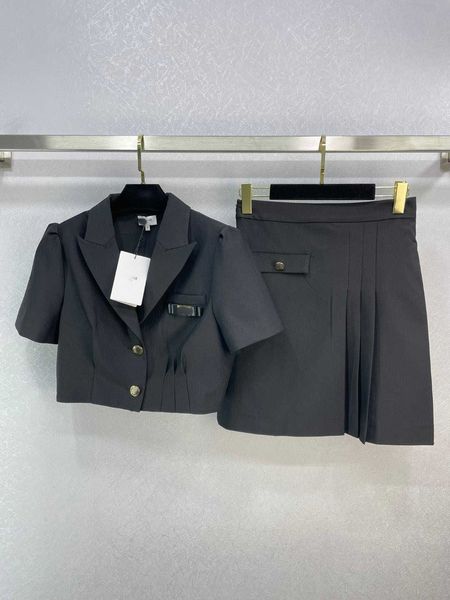 suit tracksuit cell line sports wear leisure casual fashion luxury brand style triumphal arch short sleeve jacket skirt hdxa, Gray
suit tracksuit cell line sports wear leisure casual fashion luxury brand style triumphal arch short sleeve jacket skirt hdxa, Gray