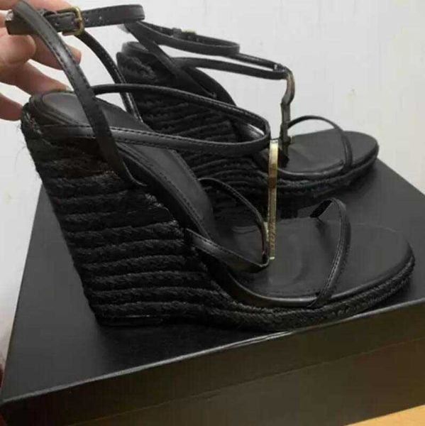 2023 women shoes wedges sandals heels sandals designer t-strap high-heeled pumps ladies patent leather dress single shoe without box, Black
2023 women shoes wedges sandals heels sandals designer t-strap high-heeled pumps ladies patent leather dress single shoe without box, Black