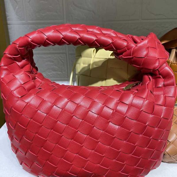 botega venates jodie mini teen intrecciato pouch portable women's cloud soft skin wrinkled dumpling hand woven bag 69hb
botega venates jodie mini teen intrecciato pouch portable women's cloud soft skin wrinkled dumpling hand woven bag 69hb