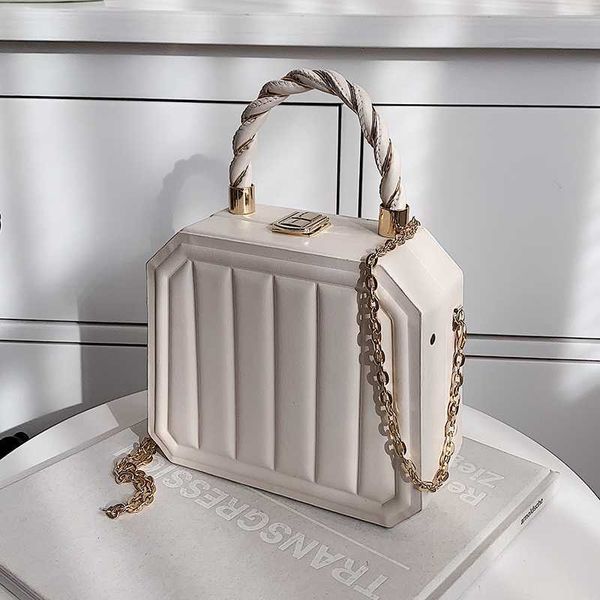 spring fashion women pouch box bags luxury shoulder designer pu chic leather handbags and purses dropshipping 2023
spring fashion women pouch box bags luxury shoulder designer pu chic leather handbags and purses dropshipping 2023