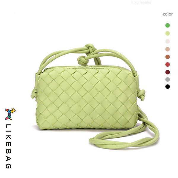 botega venates jodie mini teen intrecciato pouch knitting camera single shoulder messenger hand knotted zipper large capacity small square b
botega venates jodie mini teen intrecciato pouch knitting camera single shoulder messenger hand knotted zipper large capacity small square b