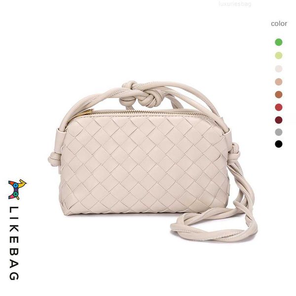 botega venates jodie mini teen intrecciato pouch knitting camera single shoulder messenger hand knotted zipper large capacity small square b
botega venates jodie mini teen intrecciato pouch knitting camera single shoulder messenger hand knotted zipper large capacity small square b