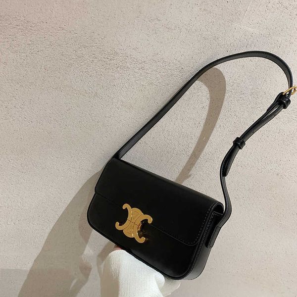 designer bags this years popular women fashion upscale armpit messenger autumn and winter
designer bags this years popular women fashion upscale armpit messenger autumn and winter