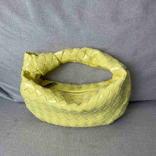 botega venates jodie mini teen intrecciato pouch women's woven knotting croissant fashionable highgrade hand bag orfm
botega venates jodie mini teen intrecciato pouch women's woven knotting croissant fashionable highgrade hand bag orfm