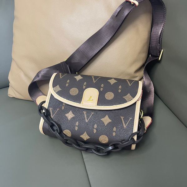 female designer bag underarm bag crossbody bag handbag one shoulder bag leather classic underarm unemployed bag fashion women's purse w
female designer bag underarm bag crossbody bag handbag one shoulder bag leather classic underarm unemployed bag fashion women's purse w