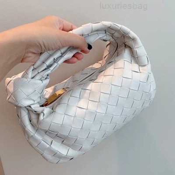 botega venates jodie mini teen intrecciato pouch luxury mini woven knot cow's corner dumplings cloud bag hand held leather armpit bag r
botega venates jodie mini teen intrecciato pouch luxury mini woven knot cow's corner dumplings cloud bag hand held leather armpit bag r