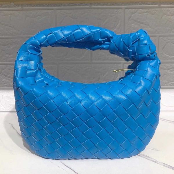 botega venates jodie mini teen intrecciato pouch r knotting crescent moon female dumpling advanced feeling ox horn solid color handbag woven
botega venates jodie mini teen intrecciato pouch r knotting crescent moon female dumpling advanced feeling ox horn solid color handbag woven