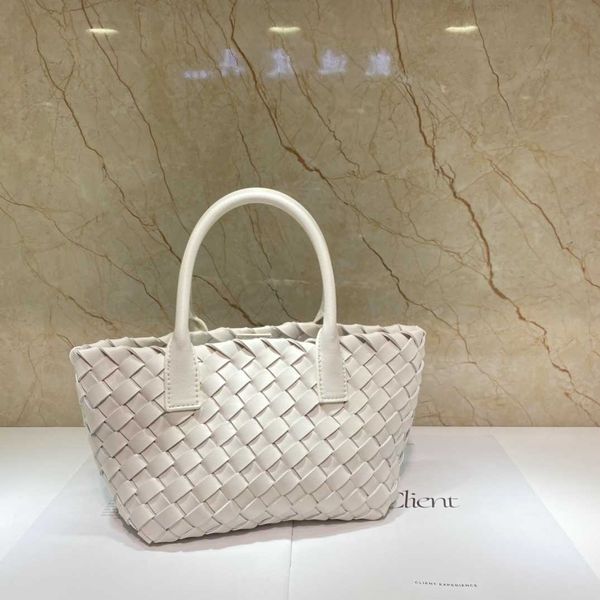 botega venates jodie mini teen intrecciato pouch woven bag women's small fresh vegetable basket leather handbag single shoulder crossbo
botega venates jodie mini teen intrecciato pouch woven bag women's small fresh vegetable basket leather handbag single shoulder crossbo