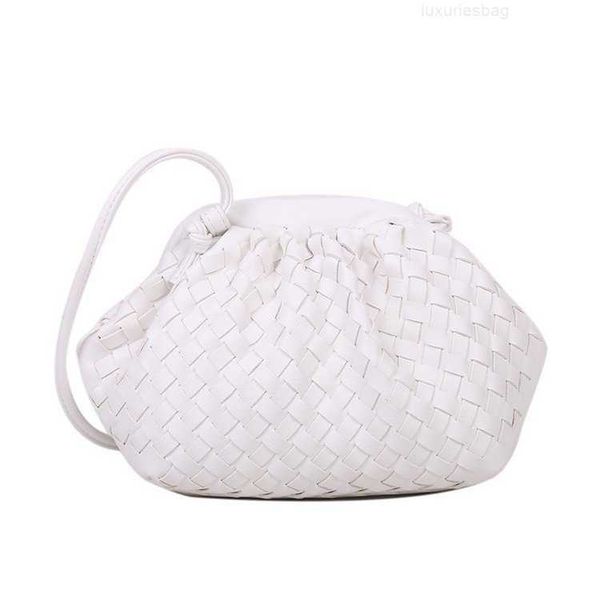 botega venates jodie mini teen intrecciato pouch woven cloud pleated dumpling women's handheld soft leather one shoulder crossbody smal
botega venates jodie mini teen intrecciato pouch woven cloud pleated dumpling women's handheld soft leather one shoulder crossbody smal
