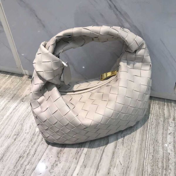 botega venates jodie mini teen intrecciato pouch ins super fire net red summer leather woven horn mini fashion trend portable women's b
botega venates jodie mini teen intrecciato pouch ins super fire net red summer leather woven horn mini fashion trend portable women's b