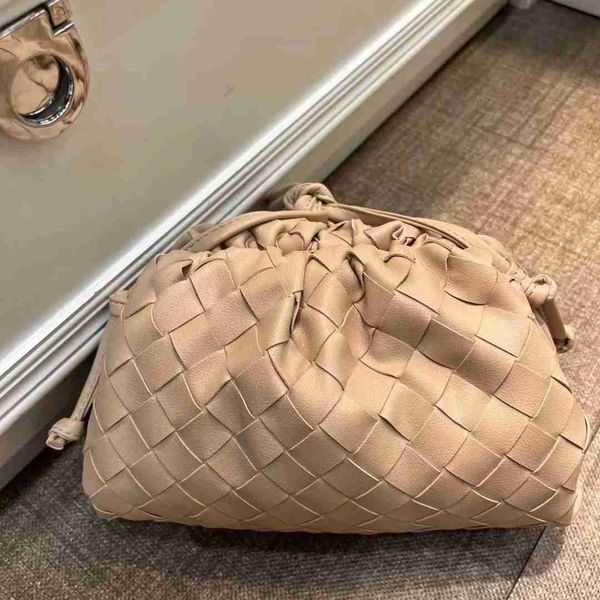 bags designer bag botegas purse pouch luxury venetas womens intrecciato woven dumpling hand one shoulder messenger se6i
bags designer bag botegas purse pouch luxury venetas womens intrecciato woven dumpling hand one shoulder messenger se6i