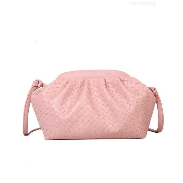 botega venates jodie mini teen intrecciato pouch woven cloud soft leather dumpling women's fashion trend diagonal cross armpit shoulder
botega venates jodie mini teen intrecciato pouch woven cloud soft leather dumpling women's fashion trend diagonal cross armpit shoulder
