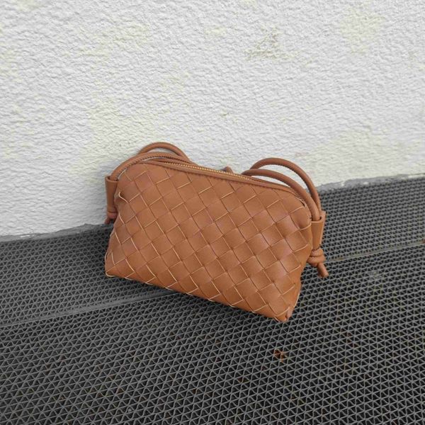 botega venates jodie mini teen intrecciato pouch knitting cloud cow fashion knot leather oneshoulder crossbody small square bag woman snmb
botega venates jodie mini teen intrecciato pouch knitting cloud cow fashion knot leather oneshoulder crossbody small square bag woman snmb